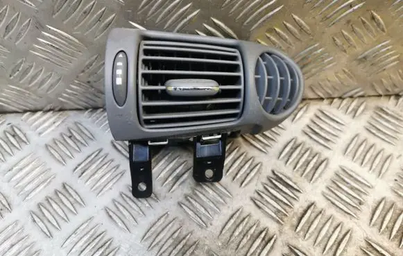 Mercedes-Benz C W203 Dashboard air vent grill cover trim 2038300654 A2038300654