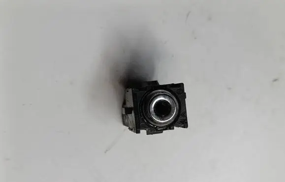Peugeot 308 AUX in-socket connector 9678249777