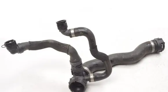 BMW 7 G11 G12 Engine coolant pipe/hose 8602729