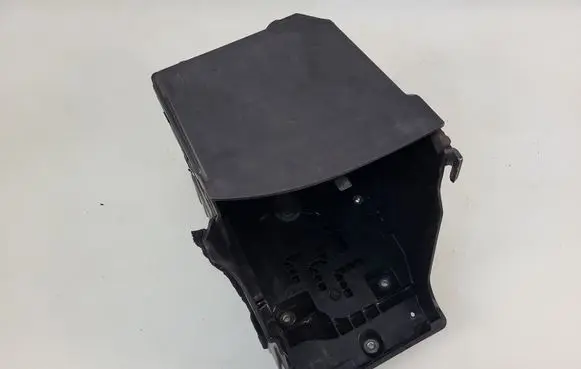 Volvo S60 Battery box tray 31294078