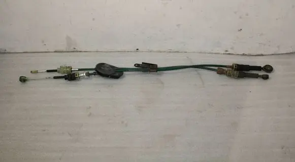Gear shift cable linkage