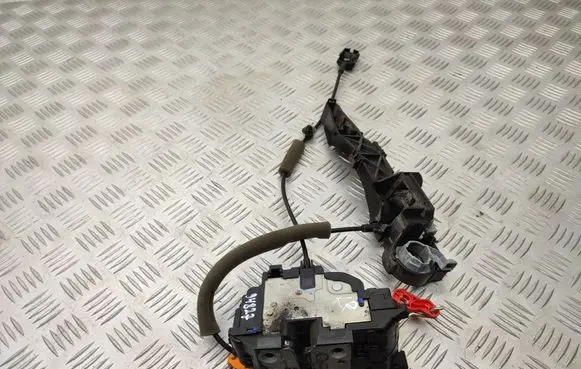 Renault Master III Front door lock 805030009R