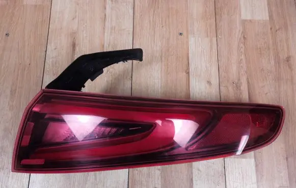 Alfa Romeo Giulia Rear/tail lights