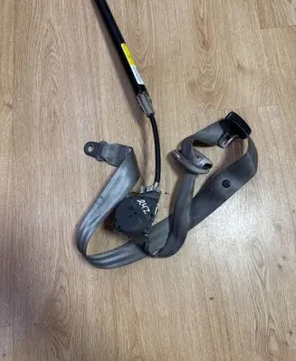 Seat Alhambra (Mk1) Front seatbelt 7M3857705 33023998