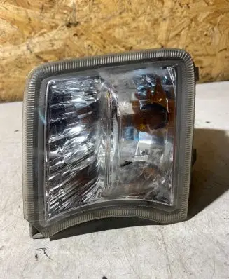 Toyota Prius (XW30) Front indicator light 81520-47010