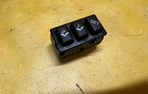 Subaru Forester SL Seat memory switch 83048SL010