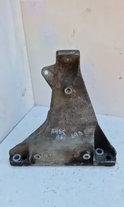 Audi A4 S4 B5 8D Engine mounting bracket 8d0199308f