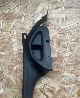Volvo V40 Rear sill trim cover 31403181