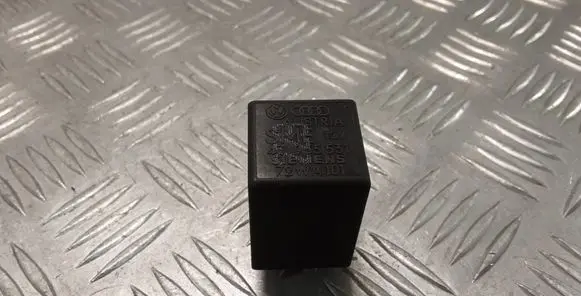Audi A6 S6 C4 4A Other relay 431955531
