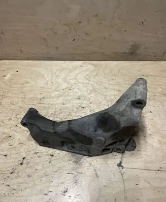 Volkswagen Transporter - Caravelle T5 Engine mounting bracket 03L199207B