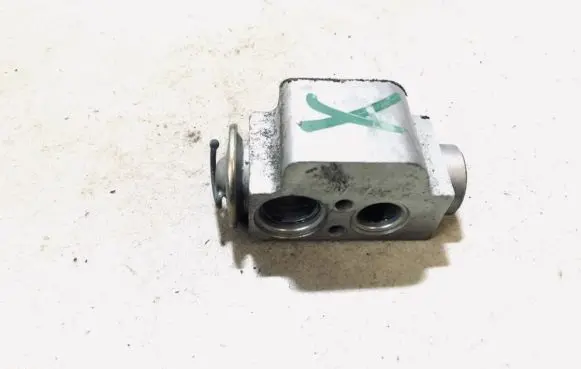 Air conditioning (A/C) expansion valve