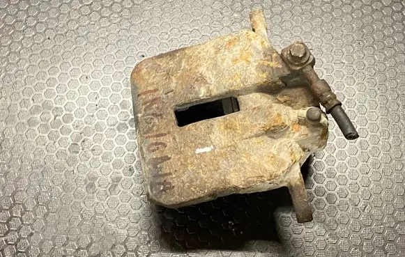 Opel Insignia A Front brake caliper