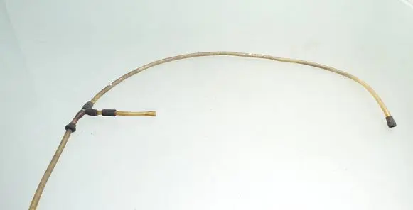 Volkswagen PASSAT B2 Windshield washer fluid hose 