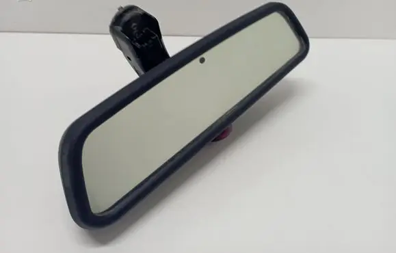 Rear view mirror (interior)