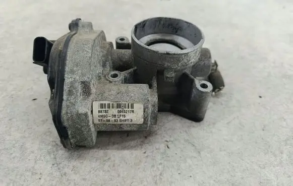 Ford Focus C-MAX Throttle body valve 