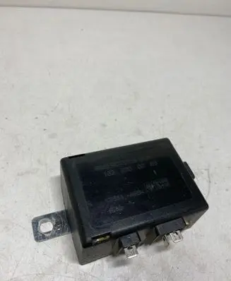 Mercedes-Benz ML W163 Aerial antenna amplifier 1638200289