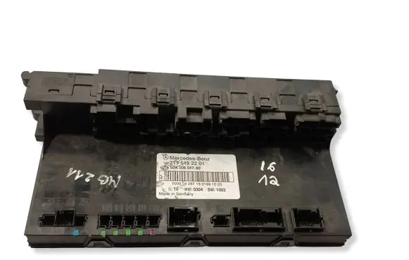 Mercedes-Benz E W211 Comfort/convenience module 2115452201 5DK00804760