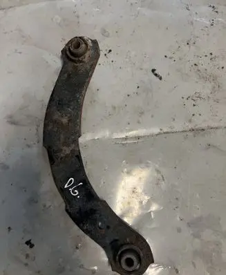 Peugeot 4007 Rear control arm