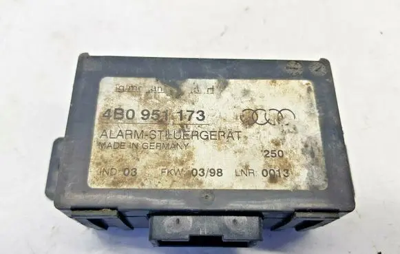 Audi A6 S6 C5 4B Alarm control unit/module 4B0951173