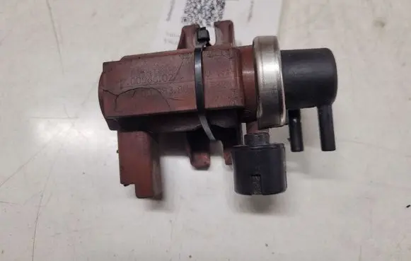 Volvo V50 Turbo solenoid valve 9650098380