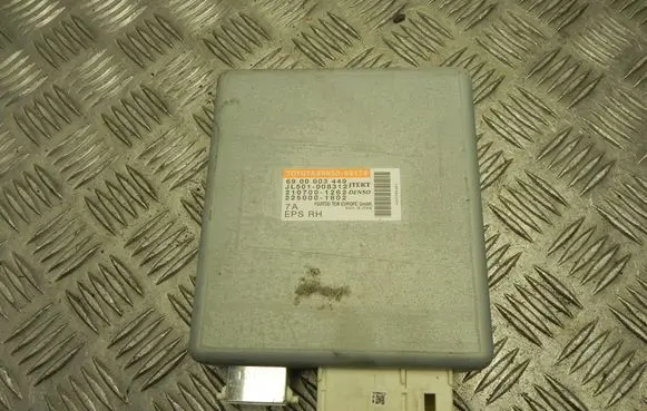 Toyota Avensis T270 Other control units/modules 8965005170