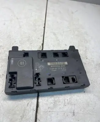Mercedes-Benz E W211 Door control unit/module 2098202026 353386