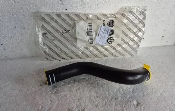 Fiat Ducato Engine coolant pipe/hose 1384133080
