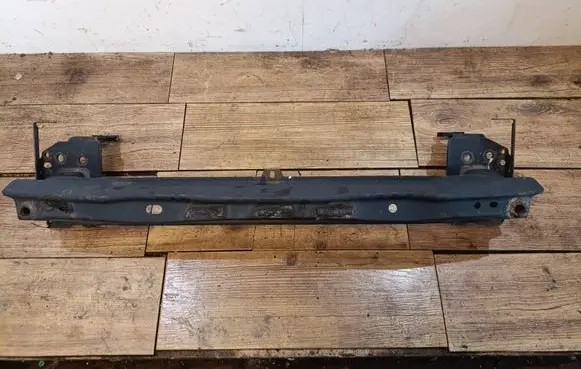 Volkswagen Touareg I Front bumper cross member 7L0807109
