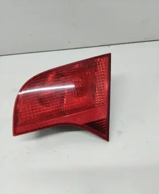 Audi A4 S4 B7 8E 8H Tailgate rear/tail lights 8E9945094 484502 ULO749002