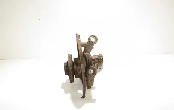 Volkswagen Touareg I Front wheel hub