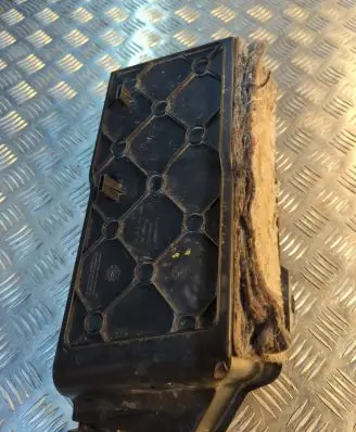 BMW 5 E60 E61 Glove box in trunk 7068949 52850610