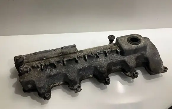 Mercedes-Benz CLS C219 Rocker cam cover A1130160505 1130160505