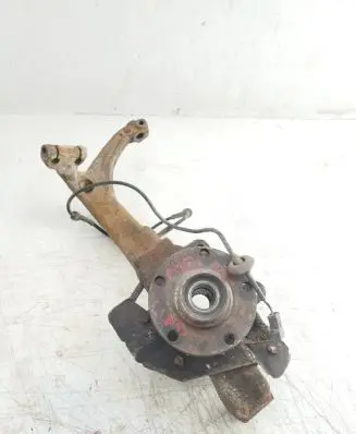 Audi A4 S4 B5 8D Front wheel hub 8d0407257s