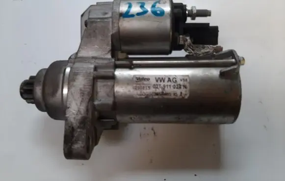 Skoda Fabia Mk2 (5J) Starter motor 02T911024N