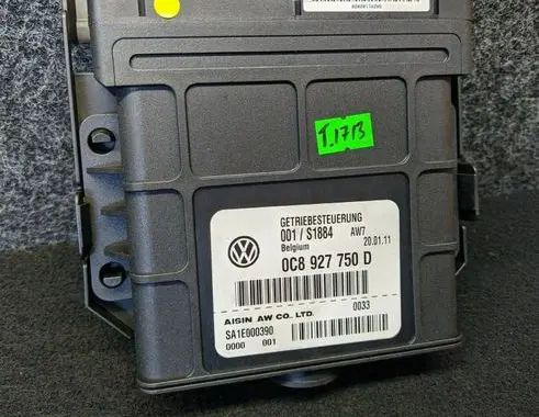 Volkswagen Touareg II Gearbox control unit/module 0C8927750D