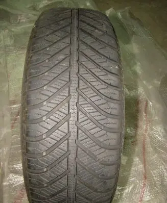 Mercedes-Benz C W205 R17 winter tire 60R17