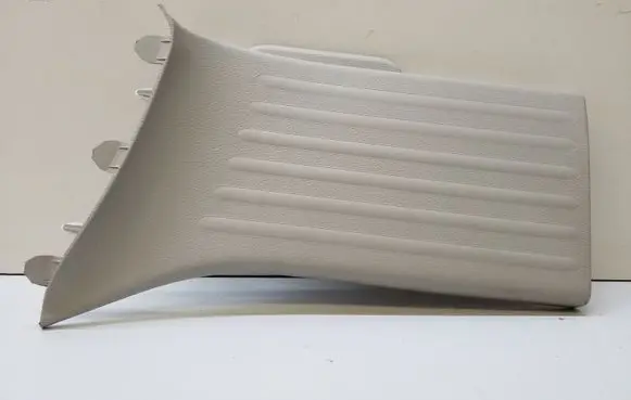 Chrysler Pacifica Rear sill trim cover 5SP27PD2AF 5SP27TRMAF