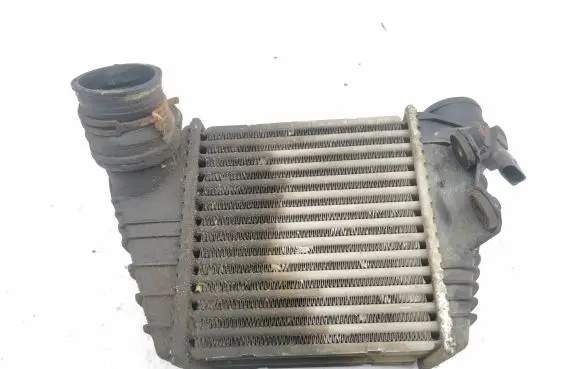 Volkswagen Golf IV Intercooler radiator 1J0145803 0281002177