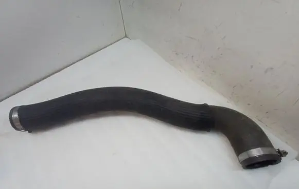 Intercooler hose/pipe