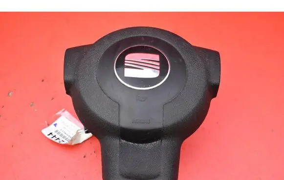 Steering wheel airbag