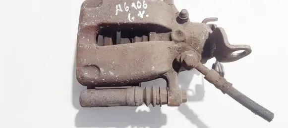Opel Insignia A Rear brake caliper