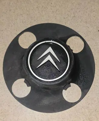 Citroen Berlingo Original wheel cap M7028