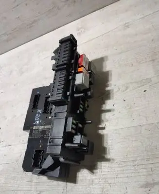 Mercedes-Benz GLK (X204) Fuse module 5DK01102251 2319025101 2049004103