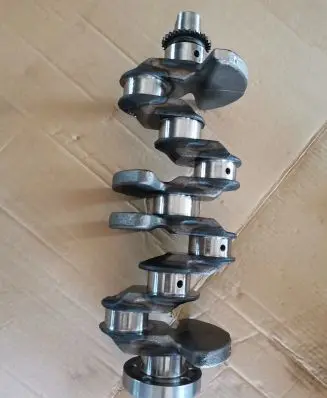 Volkswagen Touran III Crankshaft 04E105200A DXD