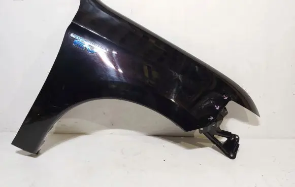 Mitsubishi Outlander Fender
