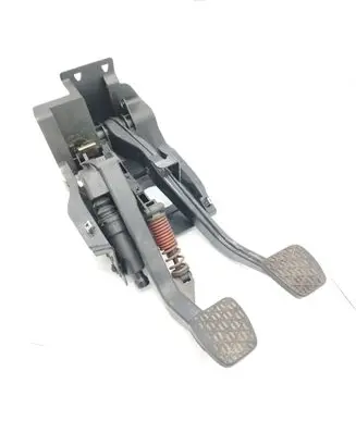 Mercedes-Benz C W203 Pedal assembly A2032903101