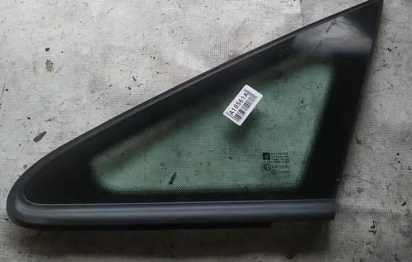 Opel Zafira B Front triangle window/glass as2
