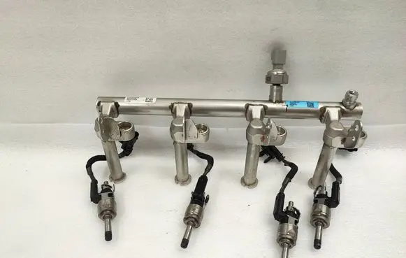 Volvo XC60 Fuel injectors set 31478555 040632 31432778