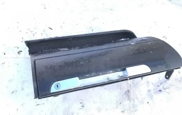 Audi TT Mk1 Glove box 8n2857095