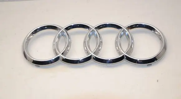 Audi Q8 Manufacturer badge logo/emblem 4M8853651 10013